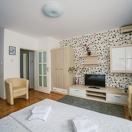 Apartment Stela Belgrade Extérieur photo