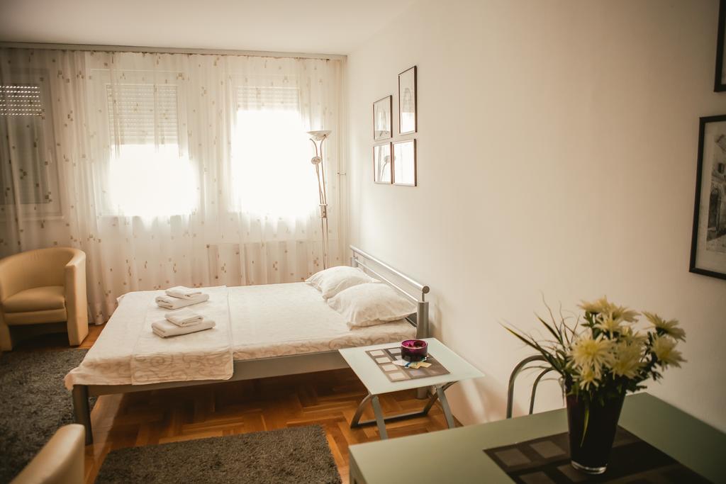 Apartment Stela Belgrade Extérieur photo